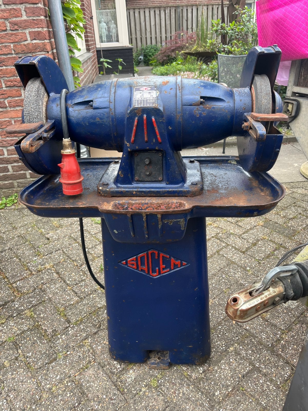 Robeuste slijpmachine oordegelijk!, Ophalen, Gebruikt, 1000 watt of meer, Werkbankslijpmachine
