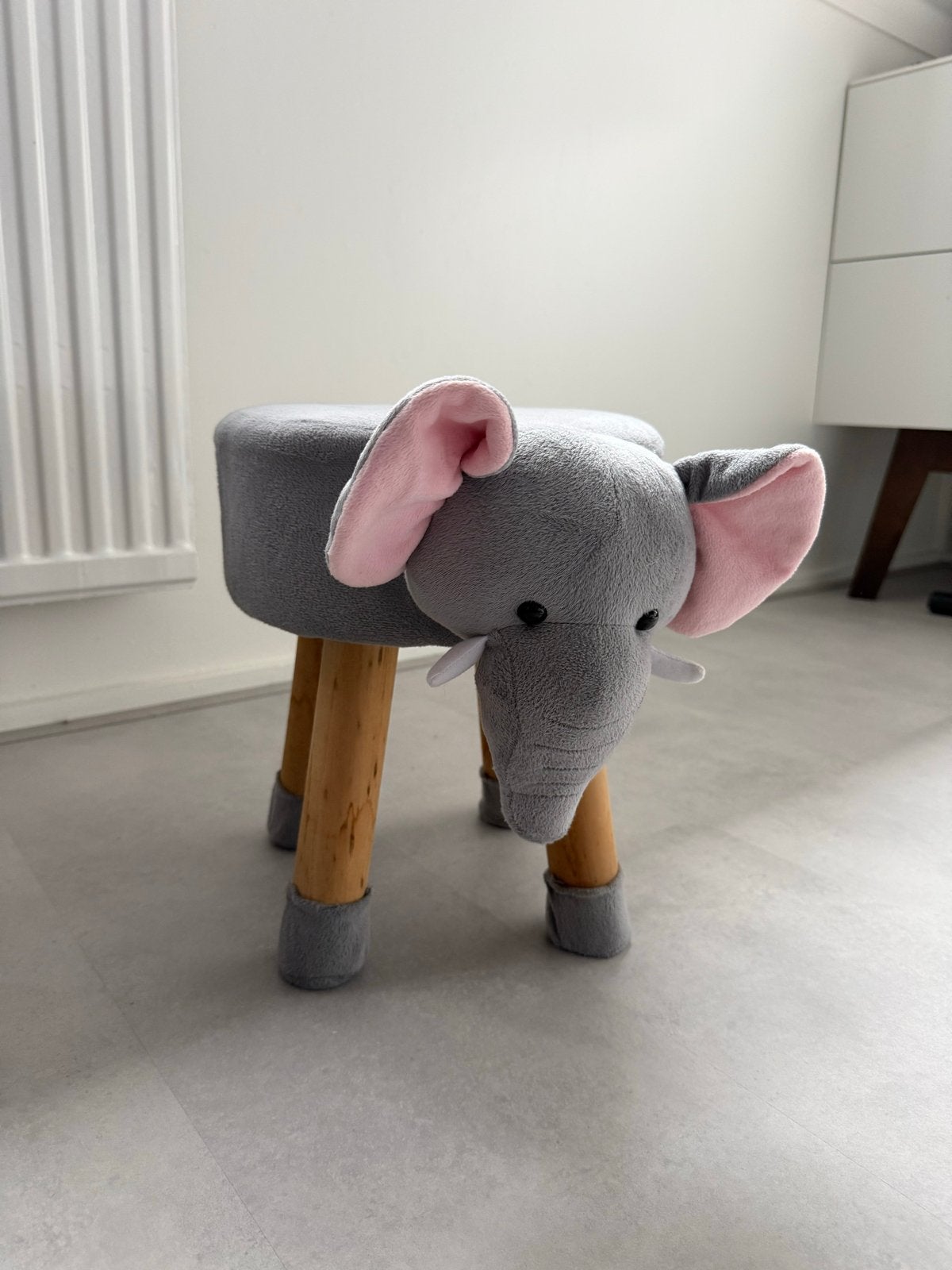 Leuk krukje in olifant design voor de kinderkamer, Huis en Inrichting, Ophalen, Zo goed als nieuw, Hout