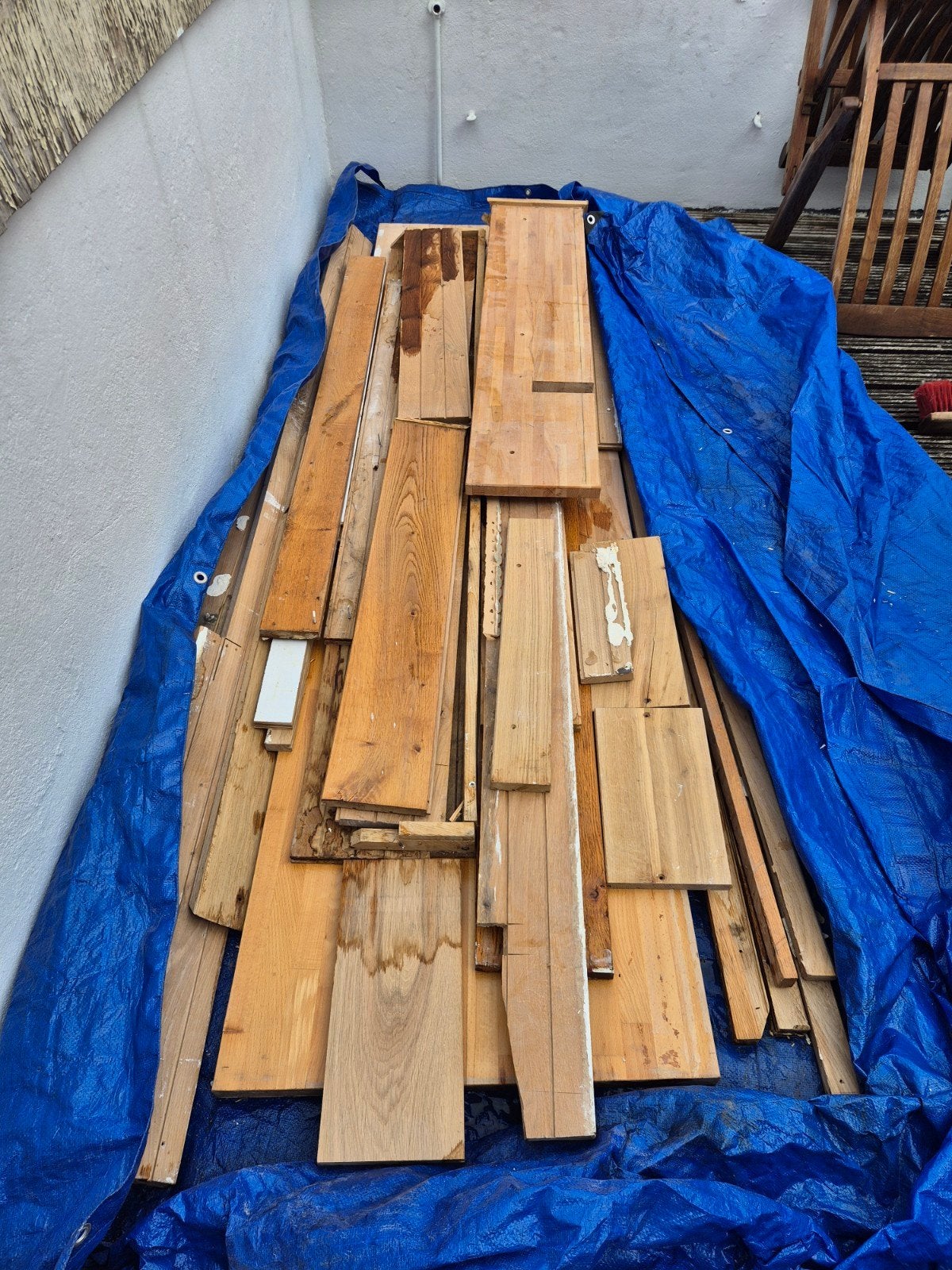 Gratis af te halen: grote partij massief hout, Ophalen, Eiken, Minder dan 200 cm, Plank