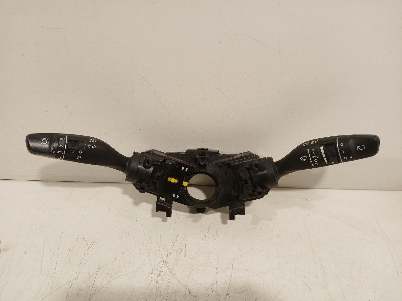 Combischakelaar Hyundai Kona, Auto-onderdelen, Onderdelen@venauto.nl, Van der Ven Autorecycling B.V., Gebruikt, Ettenseweg 76, 4706 PB Roosendaal, The Netherlands
