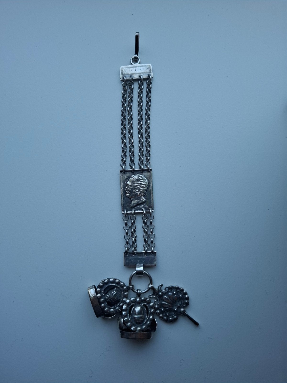 Prachtige zilveren chatelaine met signetten, Ophalen of Verzenden, Zilver