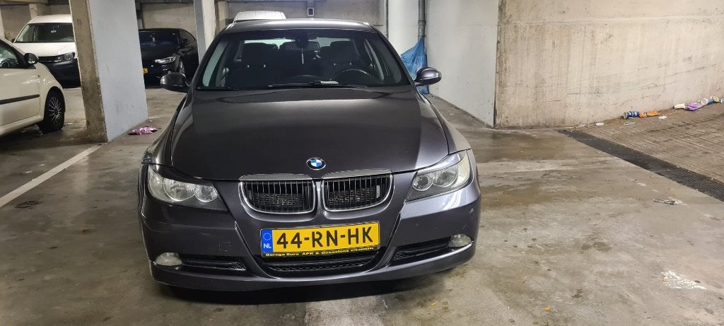 BMW 3-Serie 2.0 D 320D AUT 2005 Grijs Met Standkachel !!!, Automaat, 745 kg, 1995 cc, Parkeersensor