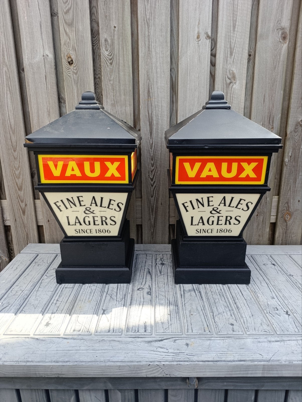 Set van 2 zeldzame Ierse Vaux bier café pub-lampen, Ophalen