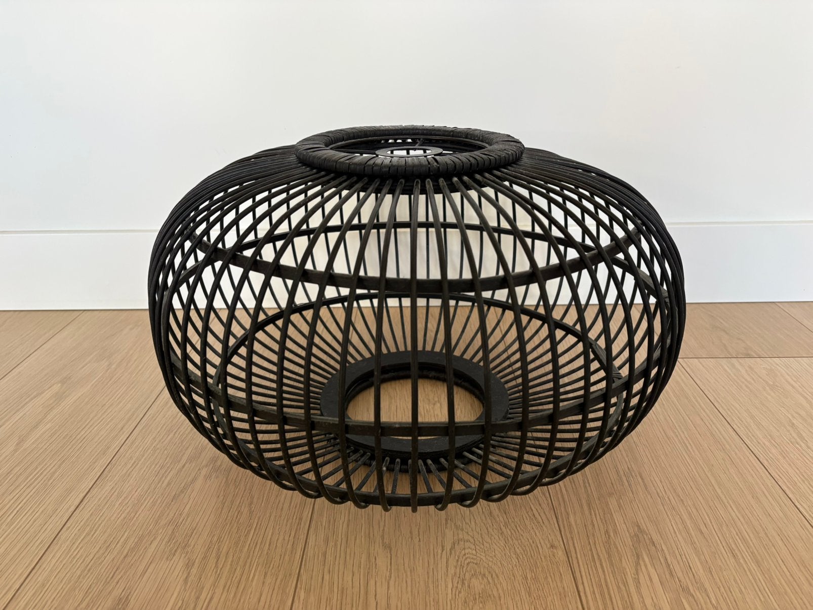 Kwantum Boan zwarte rotan hanglamp / kap 47,5cm, Ophalen, Zo goed als nieuw, Rond