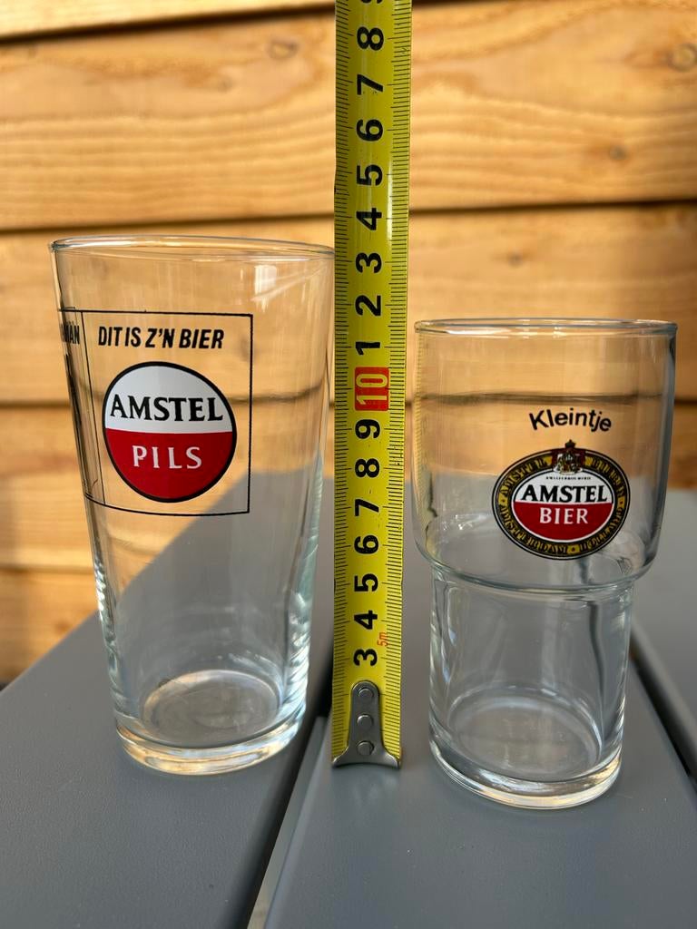 Amstel glazen, kleintje en een met tekst ‘dit is een man’, Glas of Glazen, Ophalen of Verzenden, Overige stijlen, Glas