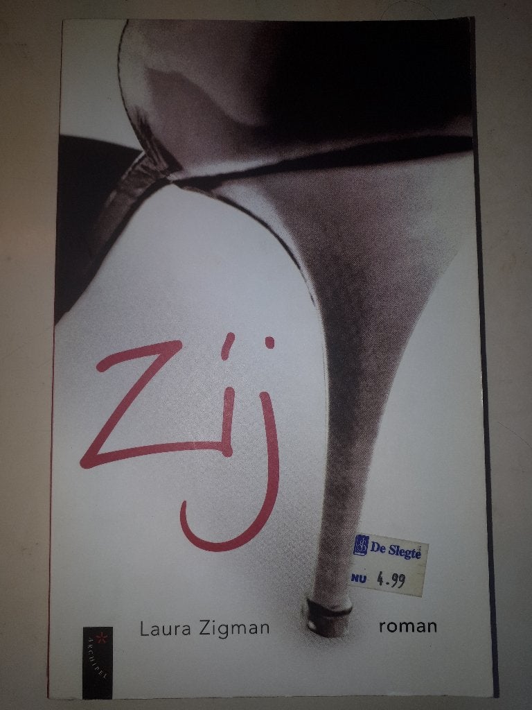 Zij - Laura Zigman, Ophalen of Verzenden, Gelezen