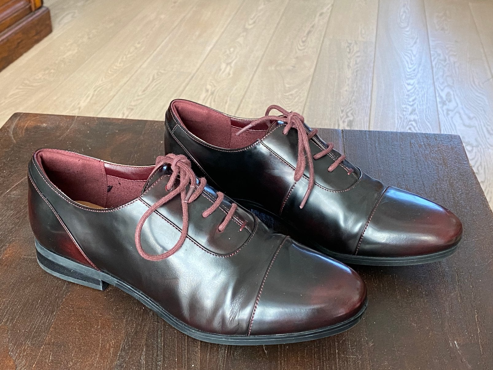 Clarks Tilmont Ivy bordeaux/zwarte schoenen, maat 39,5, Kleding | Dames, Schoenen, Schoenen met lage hakken, Overige kleuren, Ophalen of Verzenden