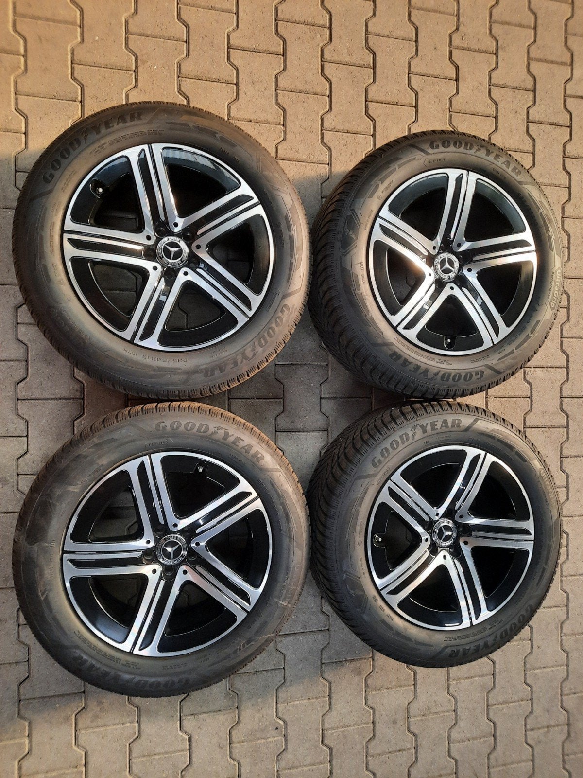 18 inch velgen 5×112 OEM MERCEDES GLC BREDSET W254 WINTERSET, 18 inch, Gebruikt, Banden en Velgen, 235 mm