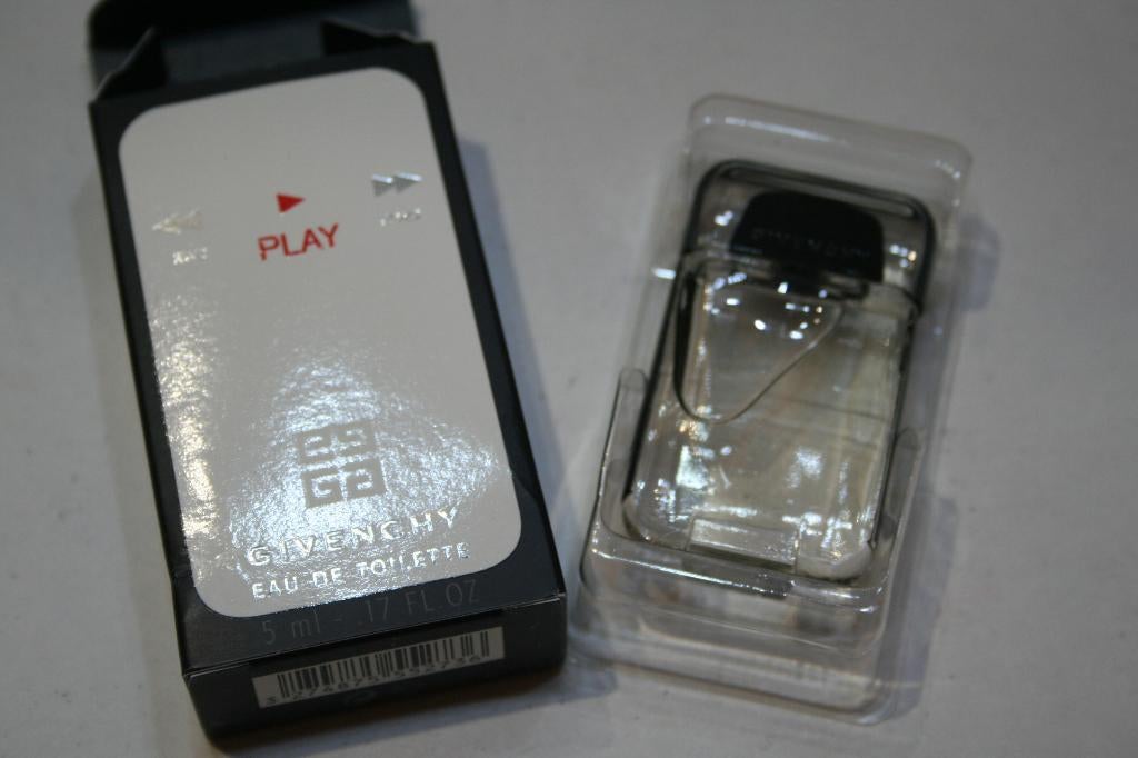 Miniatuur Givenchy Play 5 ml EdP Nieuw OVP, Verzenden, Nieuw, Miniatuur, Gevuld