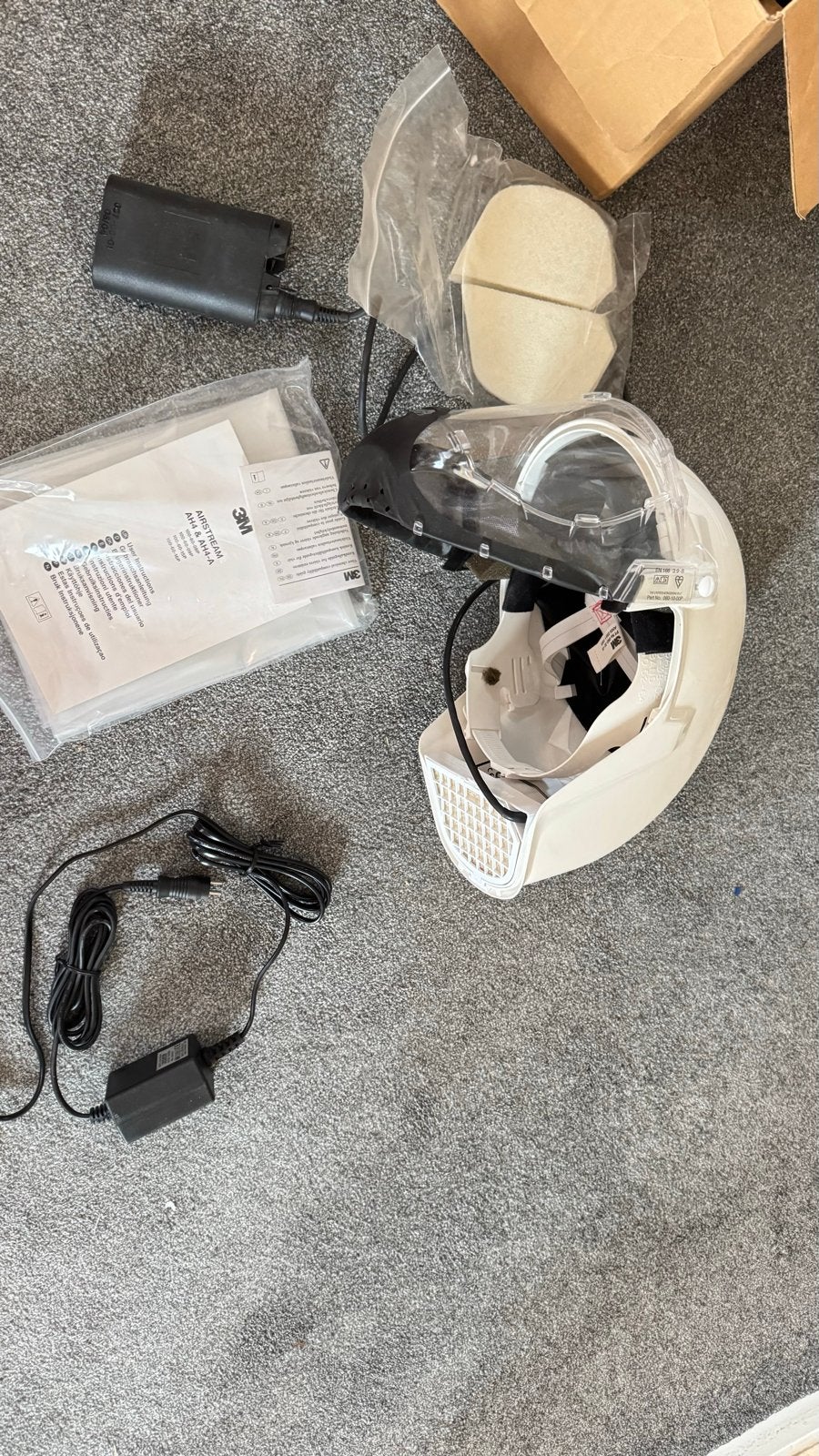 3M Airstream AH4 & AH4-A Helm met Aangedreven Ademhalingsbes, Ophalen, Gebruikt