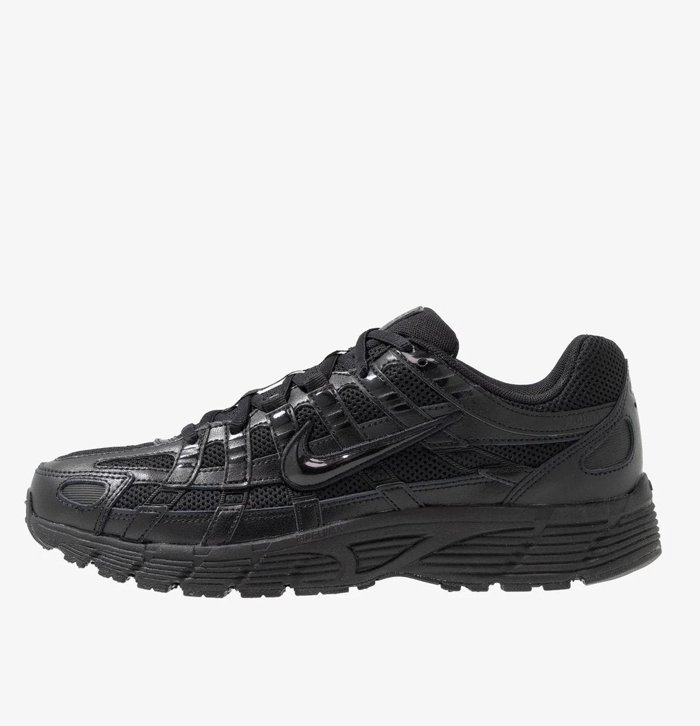 Nike P-6000 ‘Triple Black’ - maat 44.5, Product.Safety.ENEA@nike.com, Zwart, Nike, Nieuw