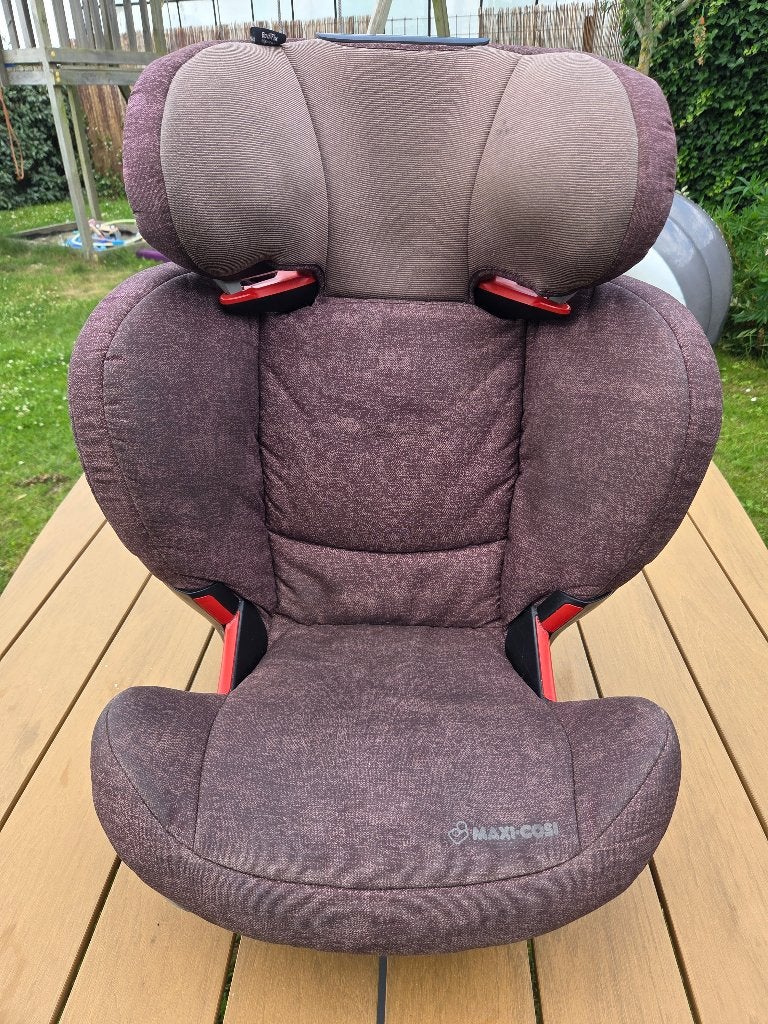 Autostoel maxi cosi rodifix (evt 2 stuks beschikbaar), Kinderen en Baby's, Autostoeltjes, Ophalen, 15 t/m 36 kg, Verstelbare rugleuning