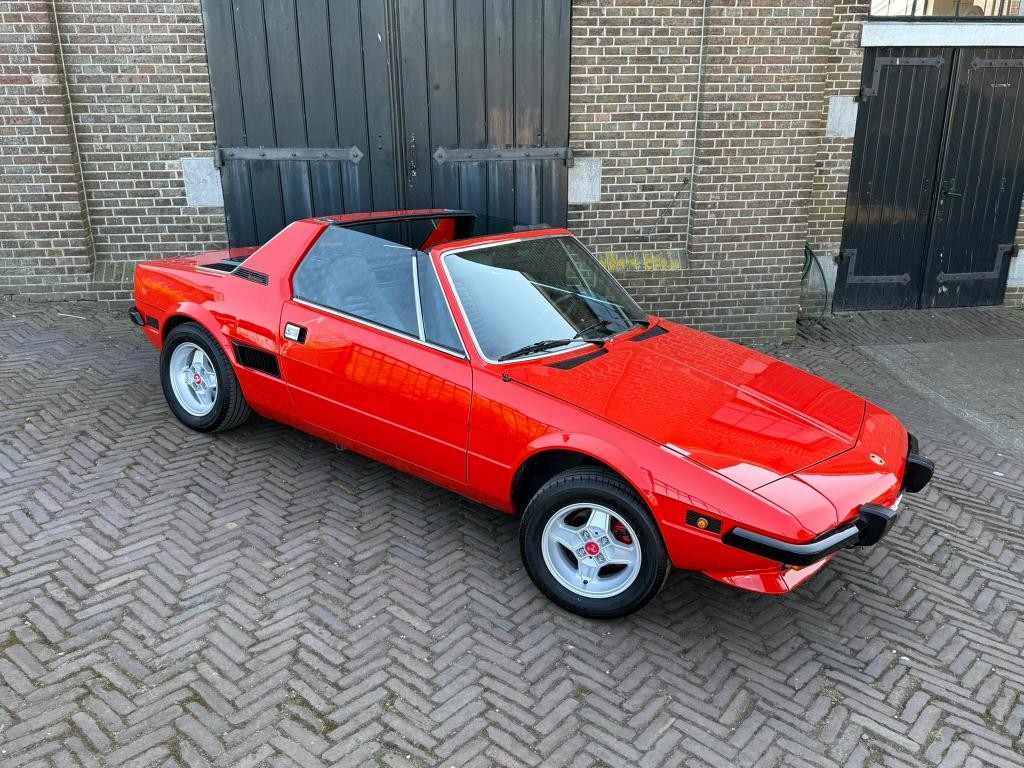 Fiat X1/9 1300 (1975) Rood in concoursstaat, foto 12