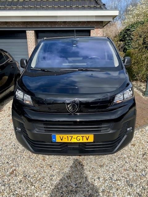 Peugeot Expert GB L3 2.0 Bluehdi 145pk S&S Eat8 2024 Zwart, Stof, Euro 6, 4 cilinders, Zwart