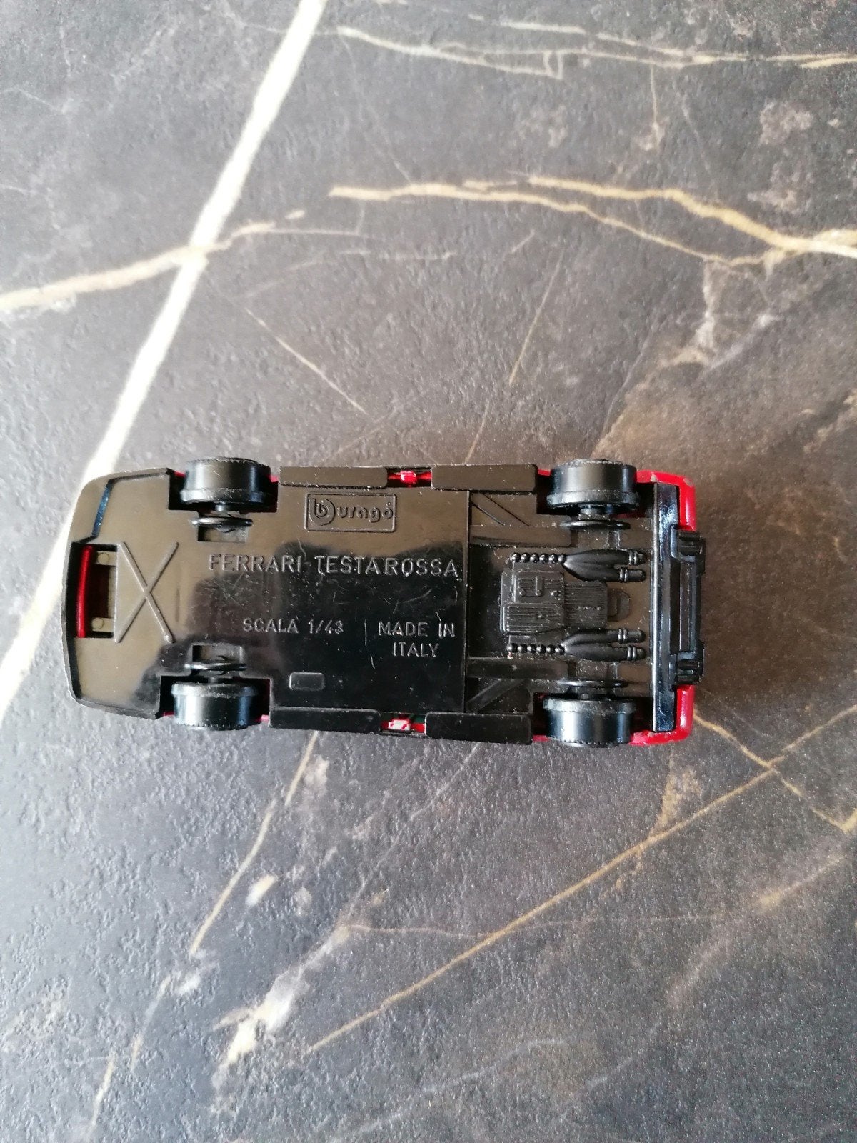 Bburago Ferrari Testarossa 1/43 - Rood, Ophalen of Verzenden, Gebruikt, Auto, Overige merken