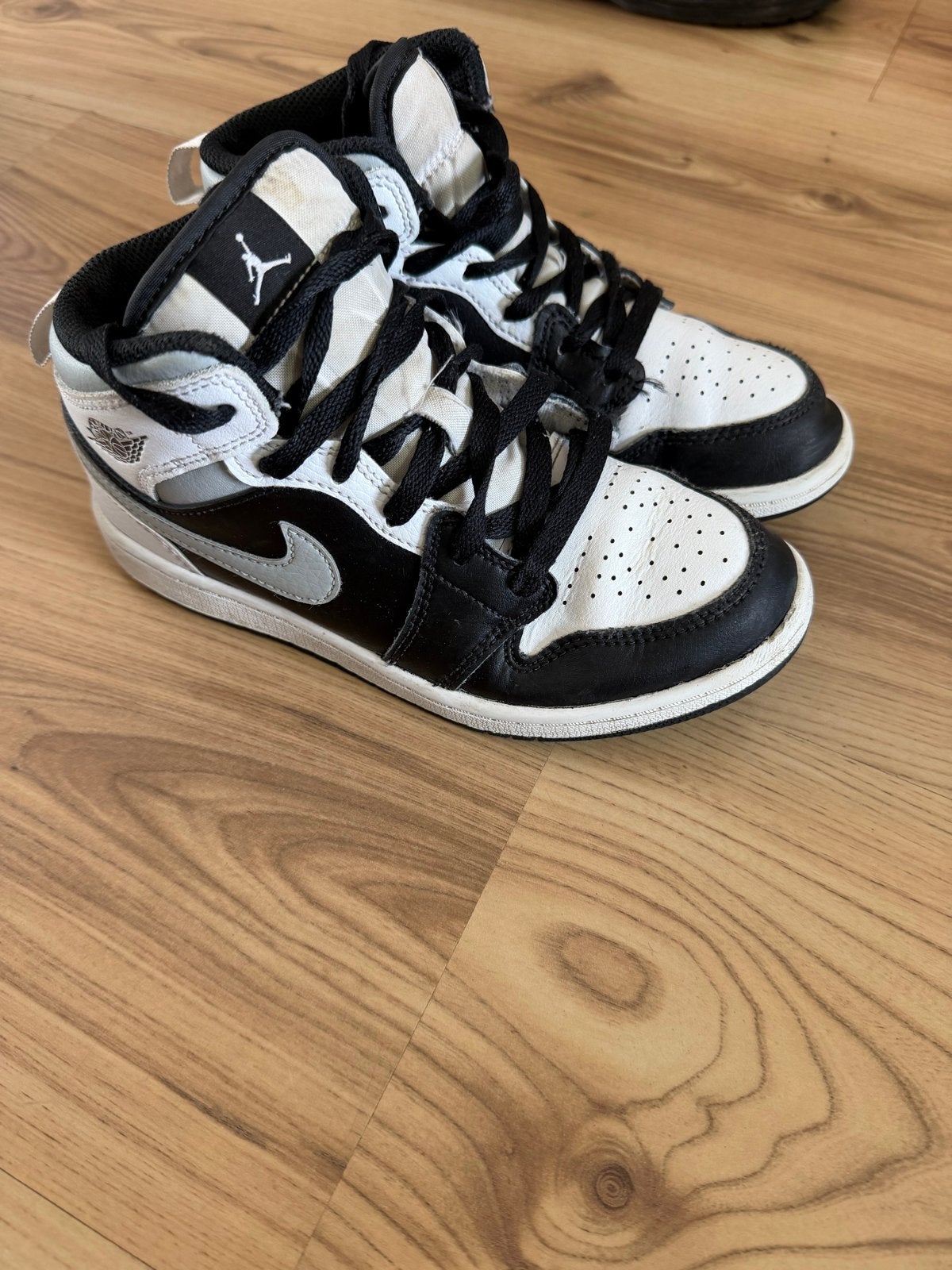 Jordan 1 Mid sneakers voor kinderen - Zwart/Wit, Kinderen en Baby's, Kinderkleding | Schoenen en Sokken, Ophalen of Verzenden