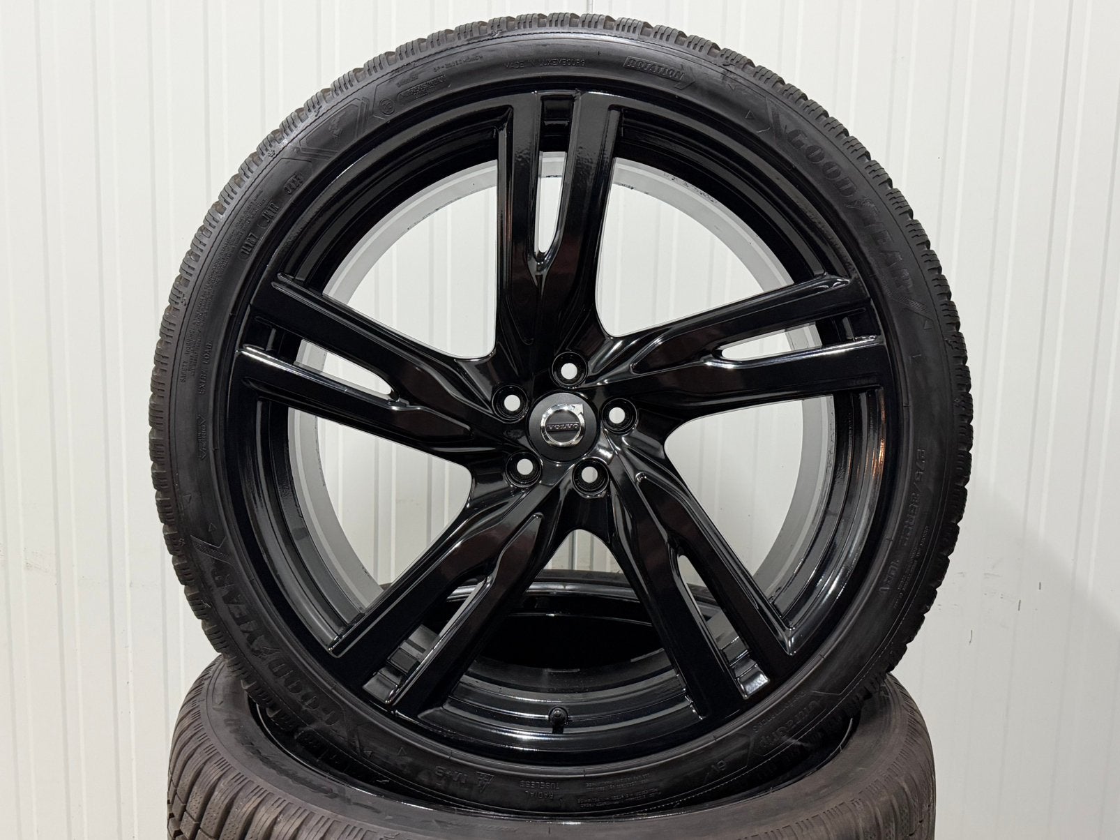 22” INCH VOLVO XC90 Origineel WINTERSET Winterbanden ZWART, 275 mm, Banden en Velgen, Nieuw, Overige maten