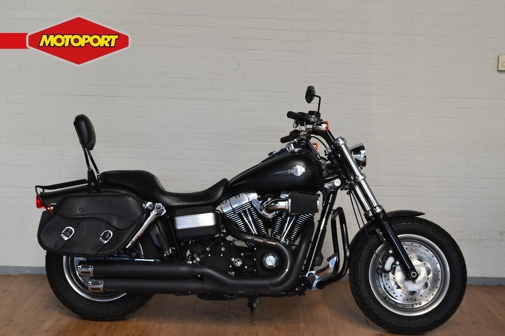Harley-Davidson FAT BOB (bj 2010), Motoren, Motoren | Harley-Davidson, Laan van Vredenoord 33
2289 DA  Rijswijk, Bedrijf, Toermotor