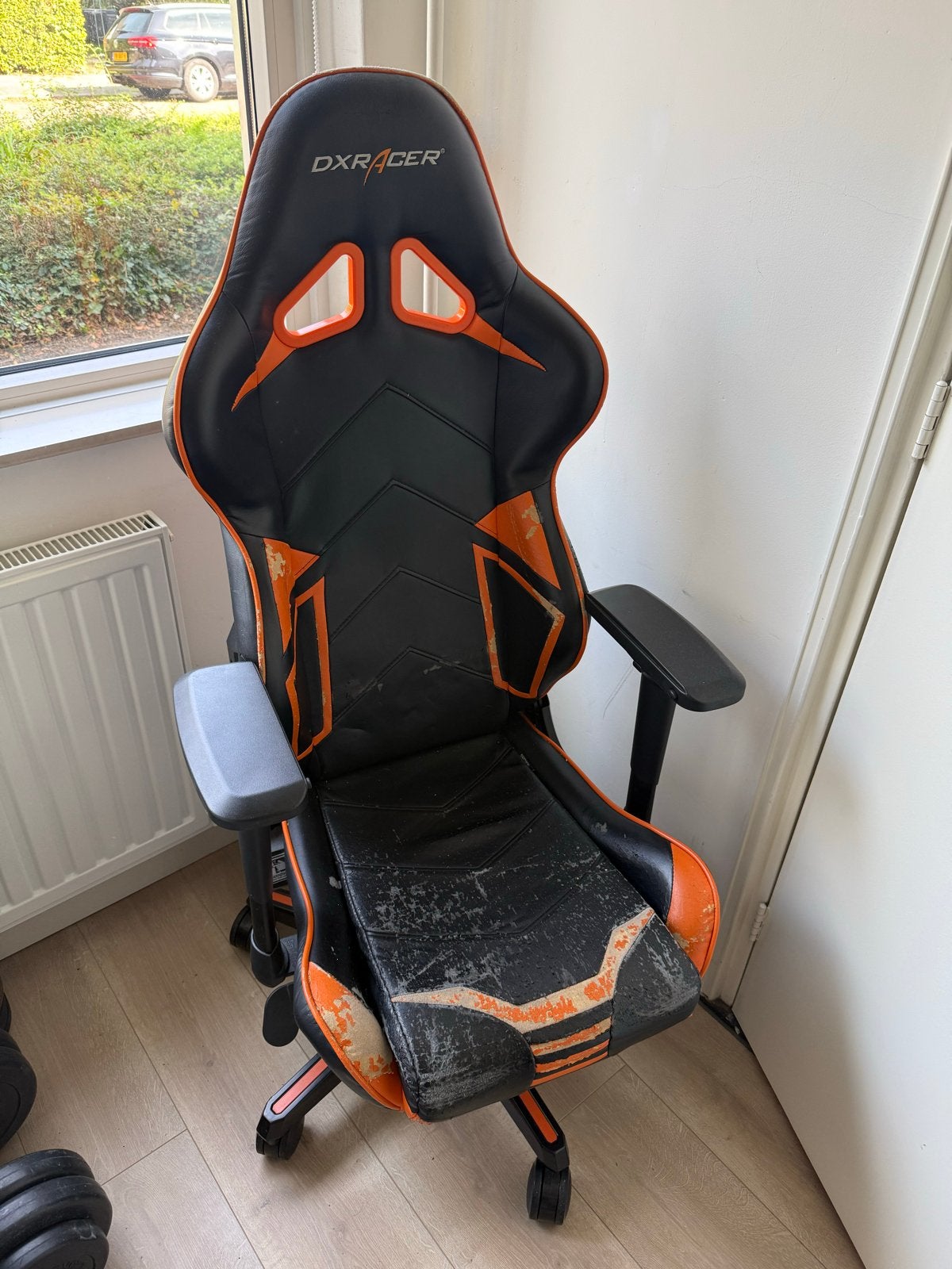 DXRacer Gaming Bureaustoel - Gebruikt met comfort, Huis en Inrichting, Gebruikt, Zwart, Ophalen of Verzenden, Gaming bureaustoel