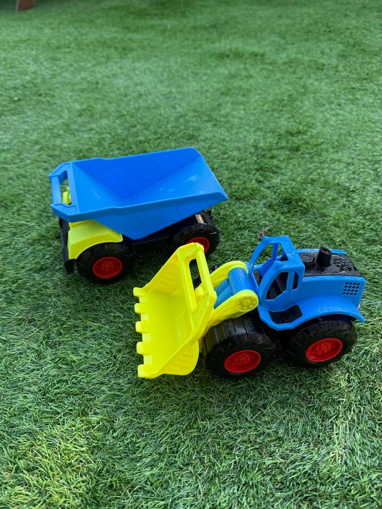 Speelgoed kipwagen en graafmachie, Ophalen, Zo goed als nieuw