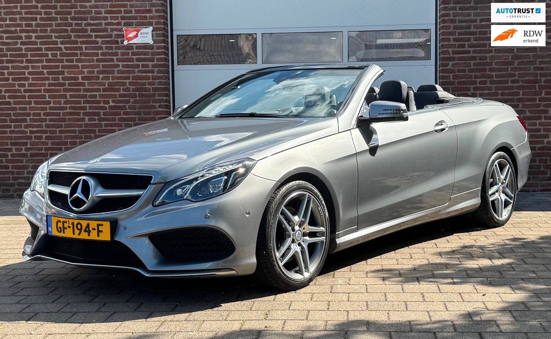 Mercedes-Benz E-klasse Cabrio 200 Prestige|AMG-Line|Airscarf, Auto's, Achterwielaandrijving, 4 cilinders, Cabriolet, 4 stoelen