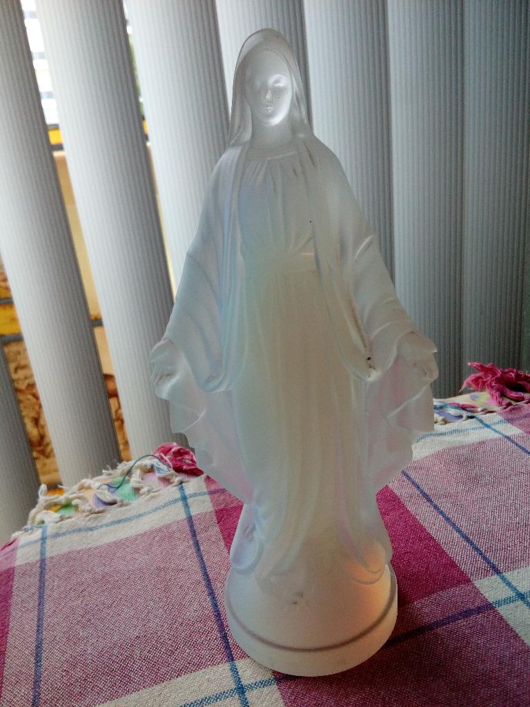 Etling opalescence madonna beeld dateert uit de jaren 1930/, Ophalen