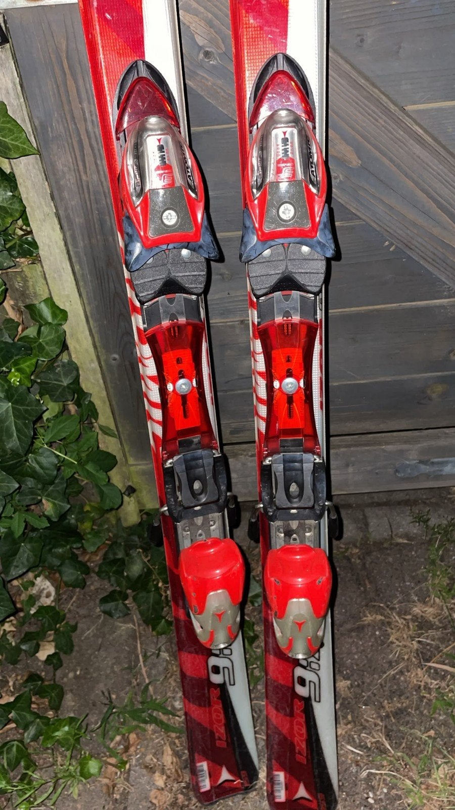 Atomic Izor 9.76 Ski's - Zo goed als nieuw, Sport en Fitness, Skiën en Langlaufen, 160 tot 180 cm, Ophalen of Verzenden, Zo goed als nieuw