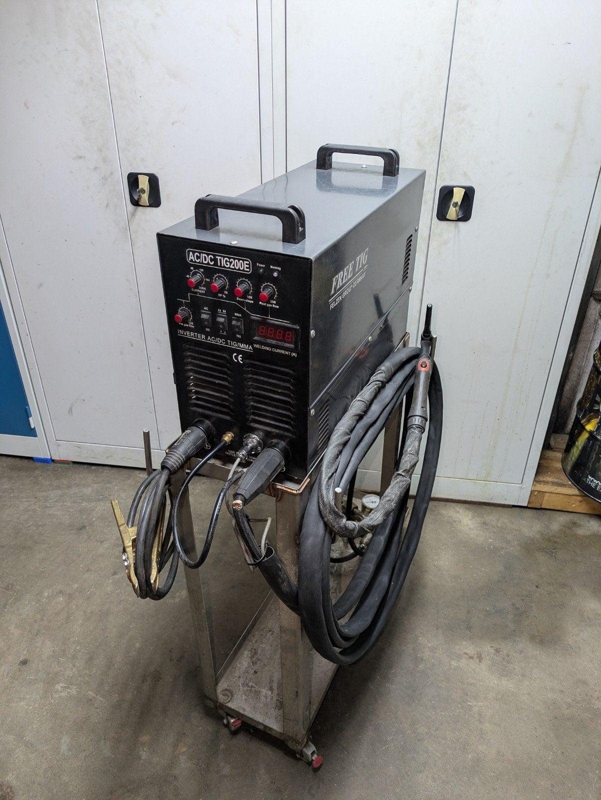 AC/DC tig lasapparaat Tig200E 220/230v, Ophalen, Gebruikt, 150 tot 250 ampère, Tig