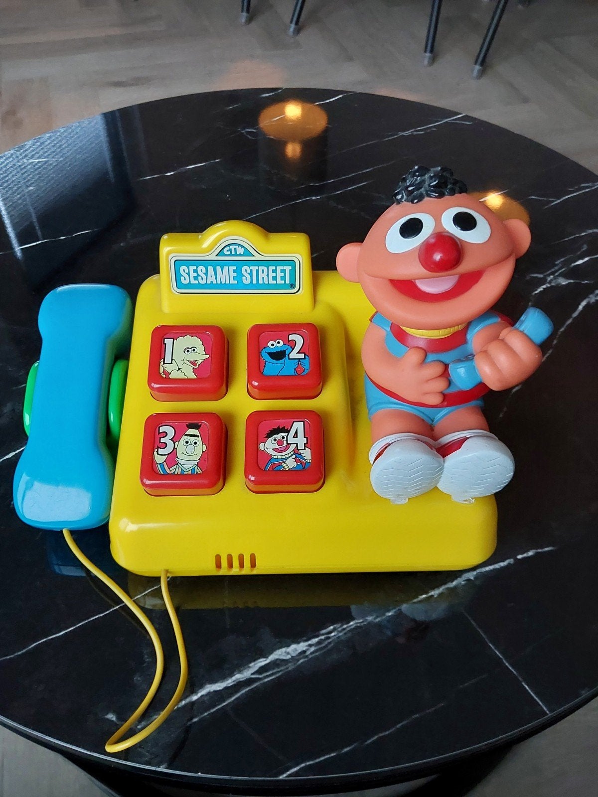 NIEUWSTAAT! Vintage Sesame Street Ernie Telefoon – Illco, Ophalen of Verzenden, Zo goed als nieuw