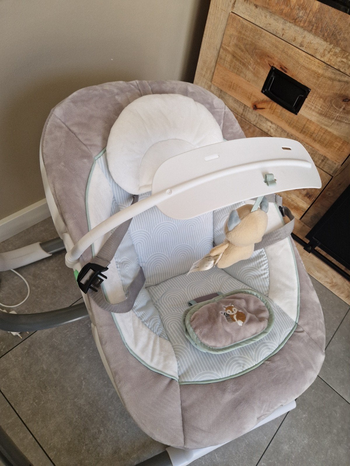 Baby schommelstoel met muziek en timer, Ophalen of Verzenden, Zo goed als nieuw