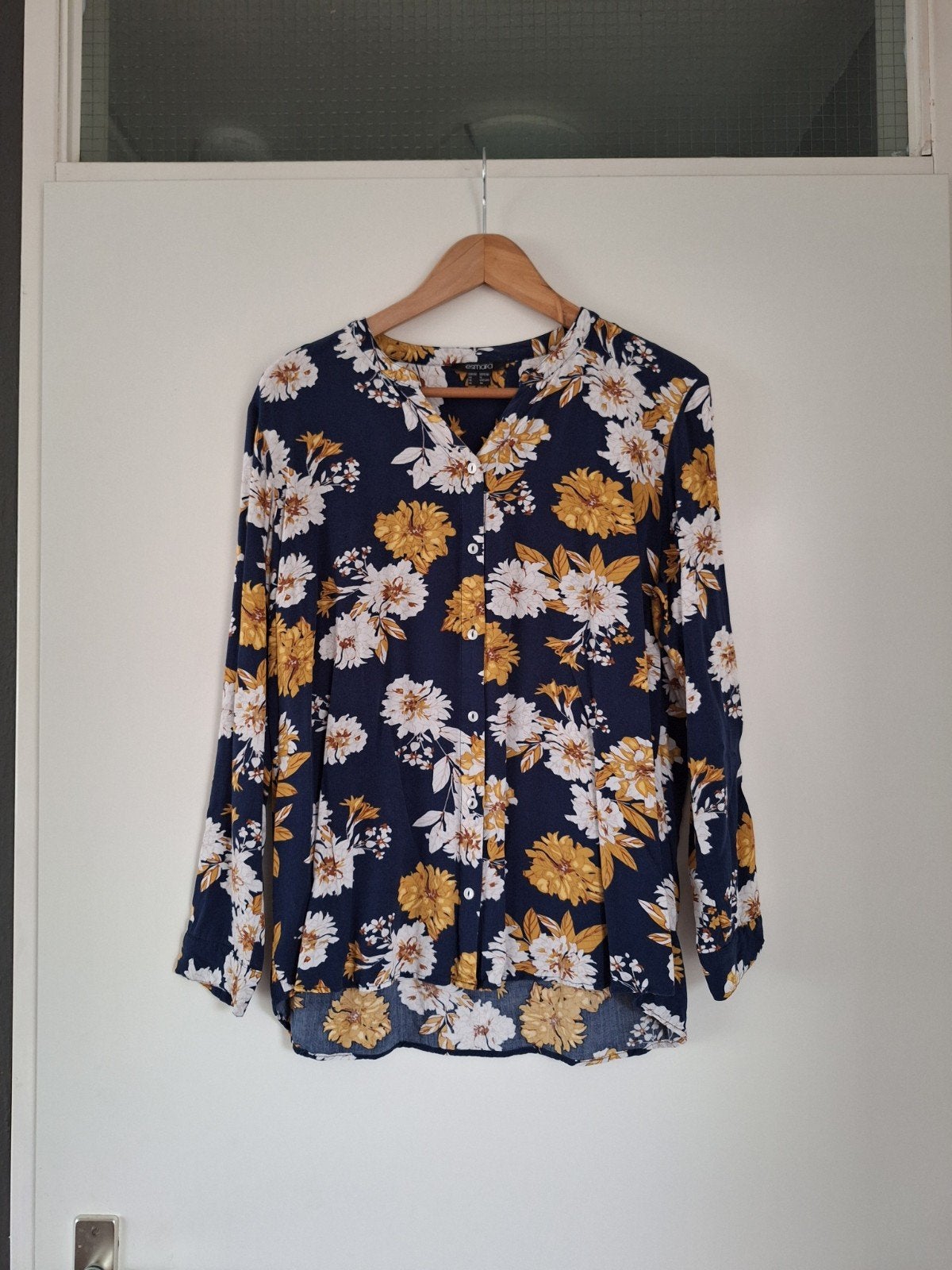 Mooie donkerblauwe blouse 100% Viscose mt. 44 €5,-, Ophalen of Verzenden, Zo goed als nieuw, Maat 42/44 (L), Blauw
