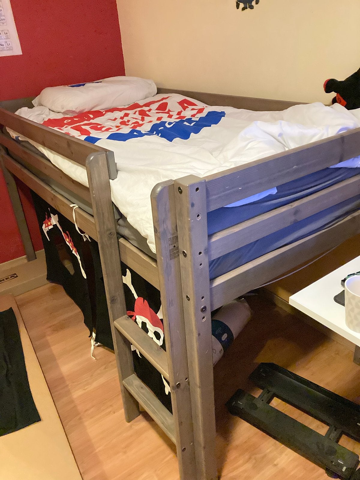 Piratenbed / Halfhoogslaper met piratenthema, Ophalen, Gebruikt, 90 cm, Eenpersoons