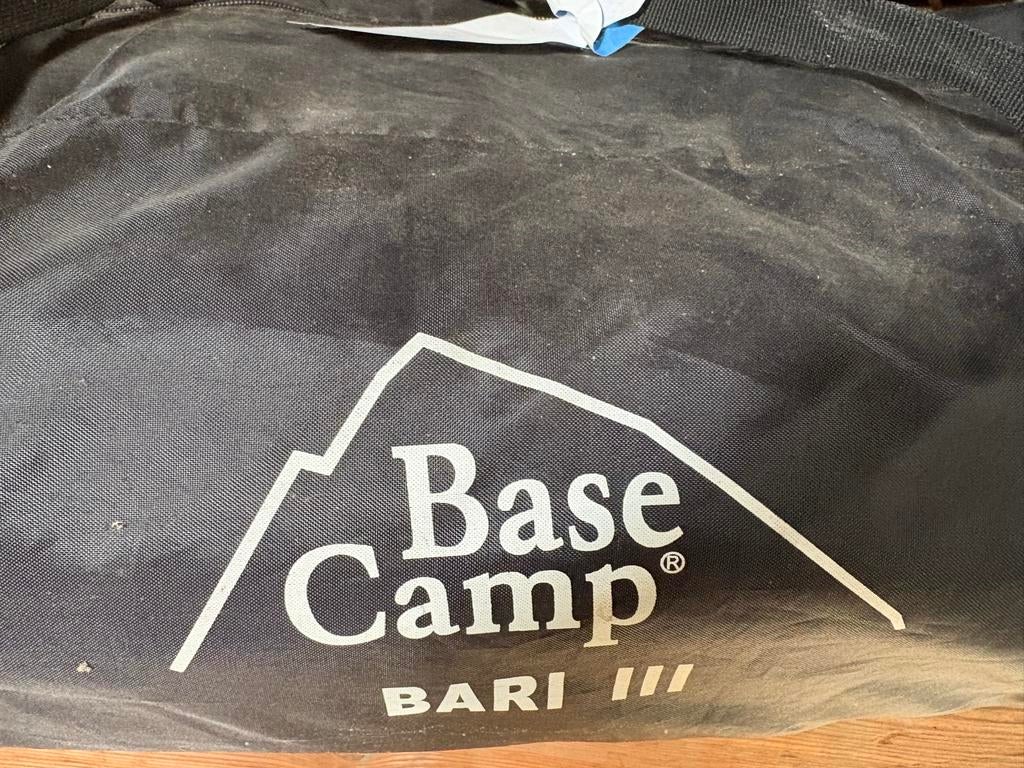 Base Camp Bari III tent, Ophalen of Verzenden, Gebruikt, Tot en met 3