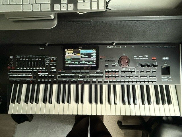 korg PA 4 X MG, Muziek en Instrumenten, Keyboards, Ophalen, 61 toetsen, Korg, Zo goed als nieuw