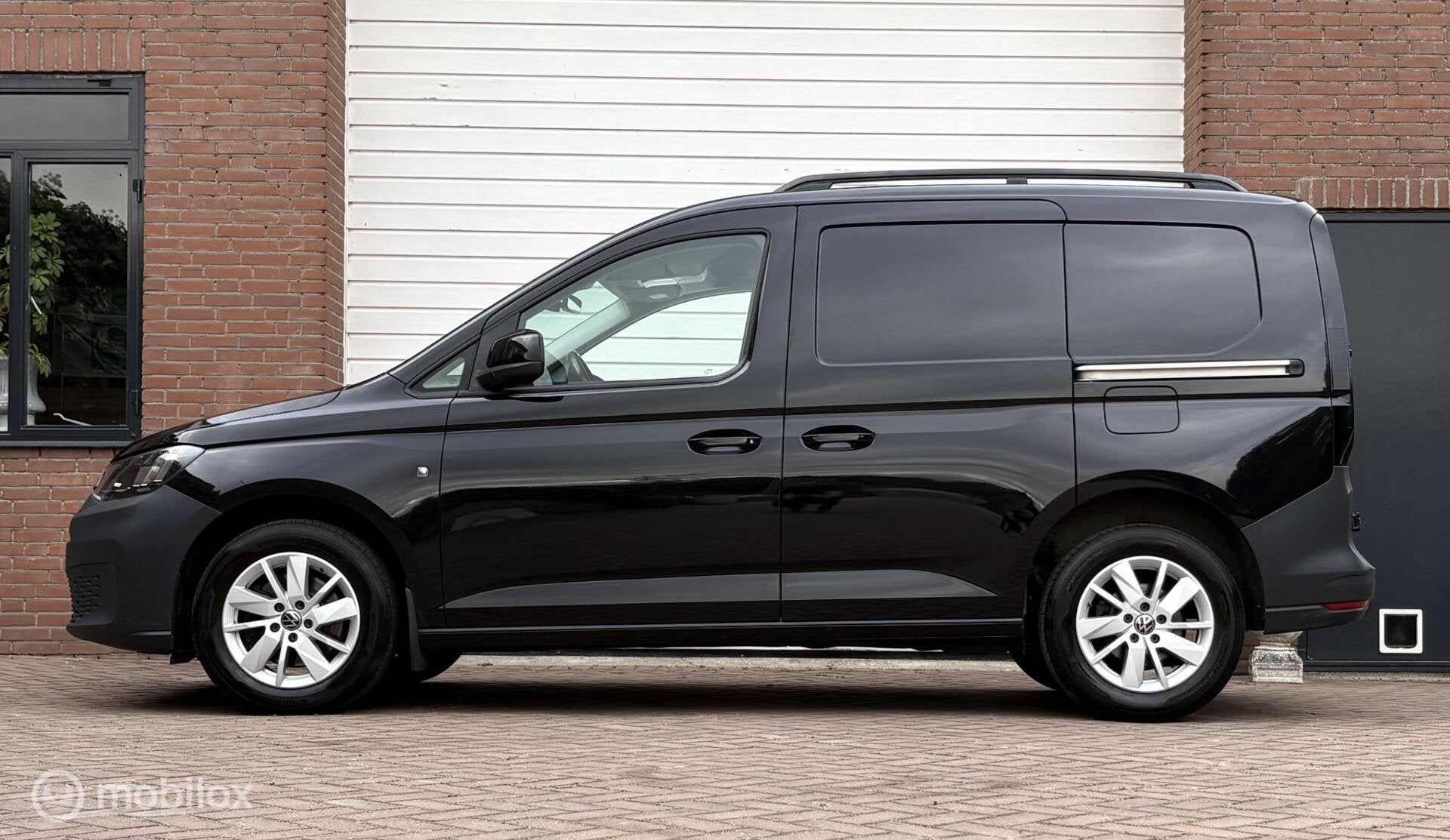 Volkswagen Caddy Cargo 2.0 TDI DSG Carplay Camera 2x schuifd, Auto's, Automaat, Dealer onderhouden, Gebruikt, Euro 6