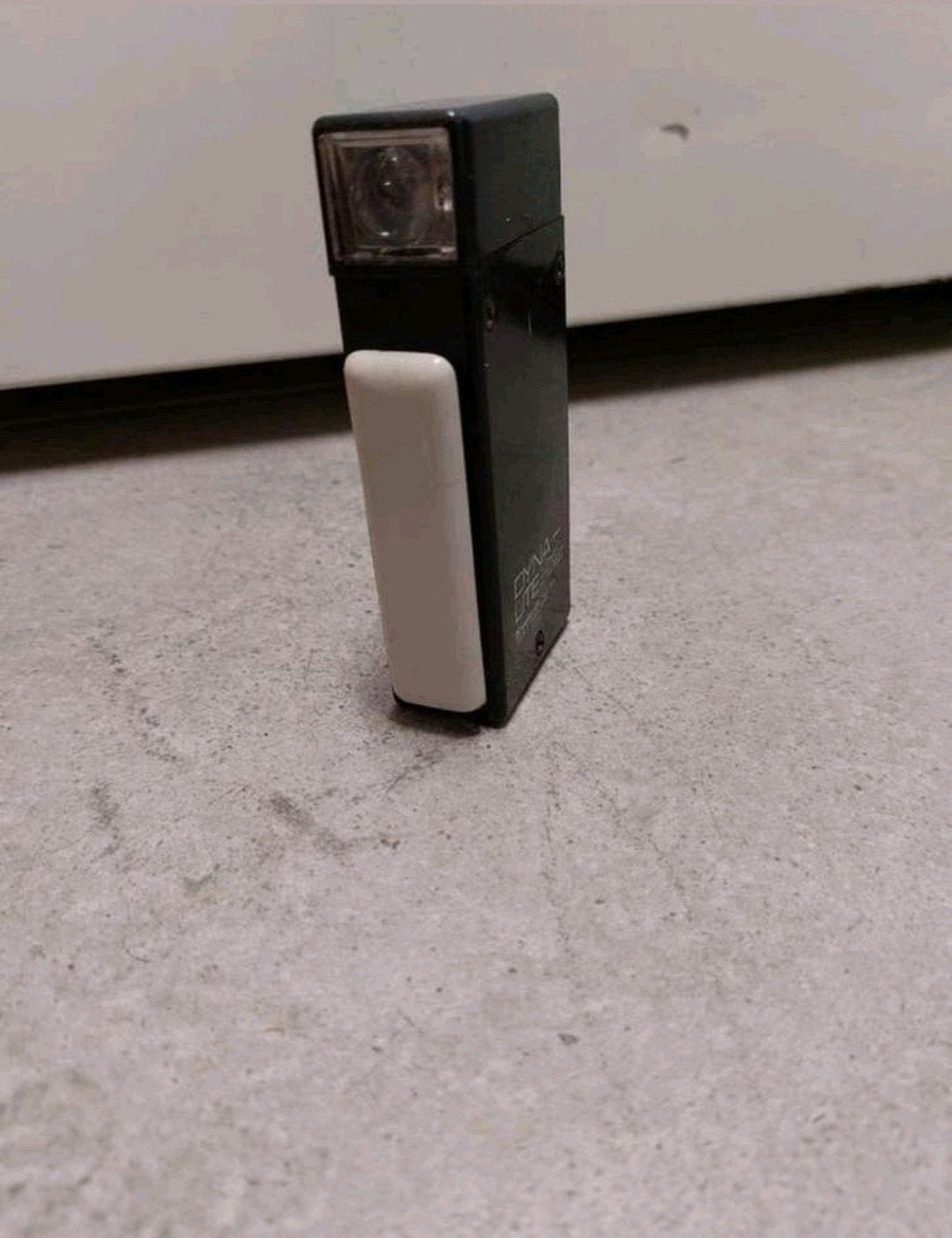 Zeldzame Knijpkat knypkat handpowerd dynamo no batteries, Ophalen of Verzenden, Huis en Inrichting