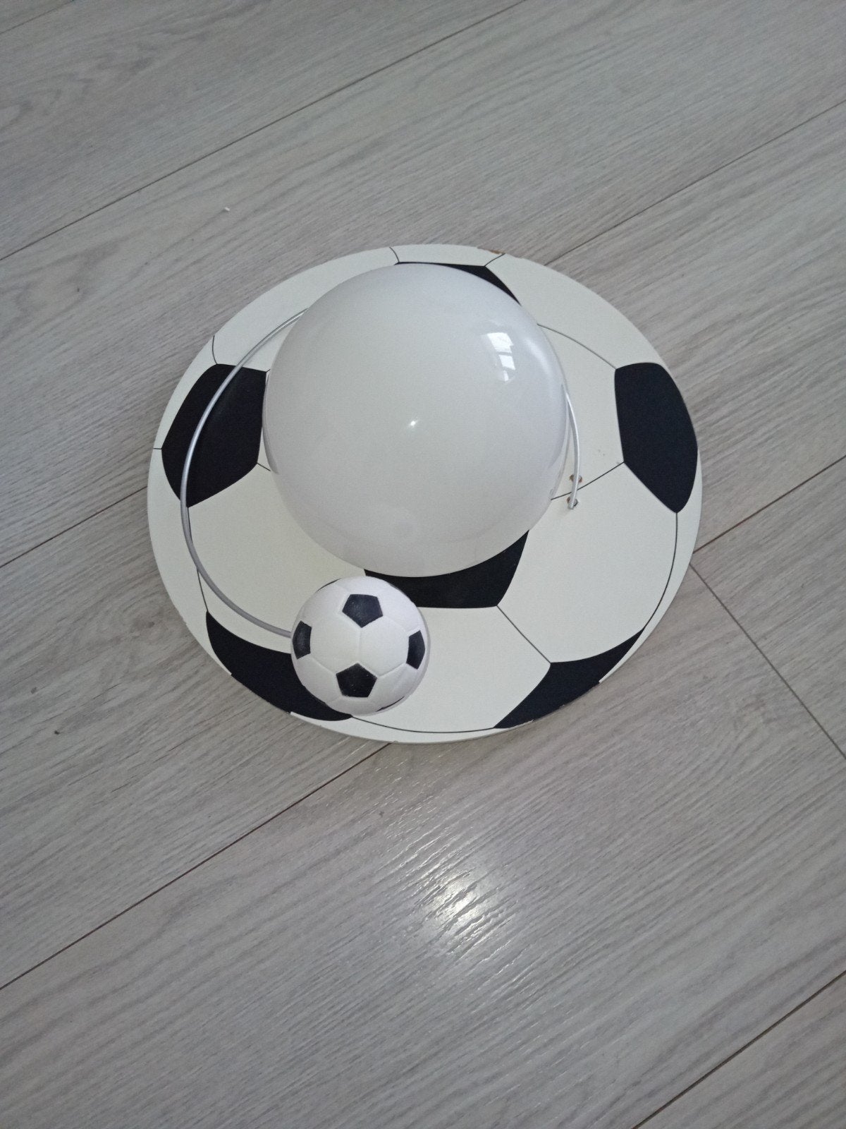 Voetbal plafond lamp, Ophalen, Zo goed als nieuw, Glas