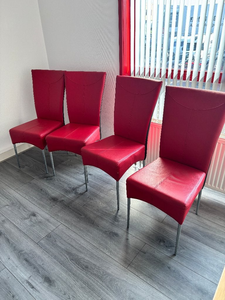 4 rode stoeltjes, Ophalen, Zo goed als nieuw, Vier, Leer