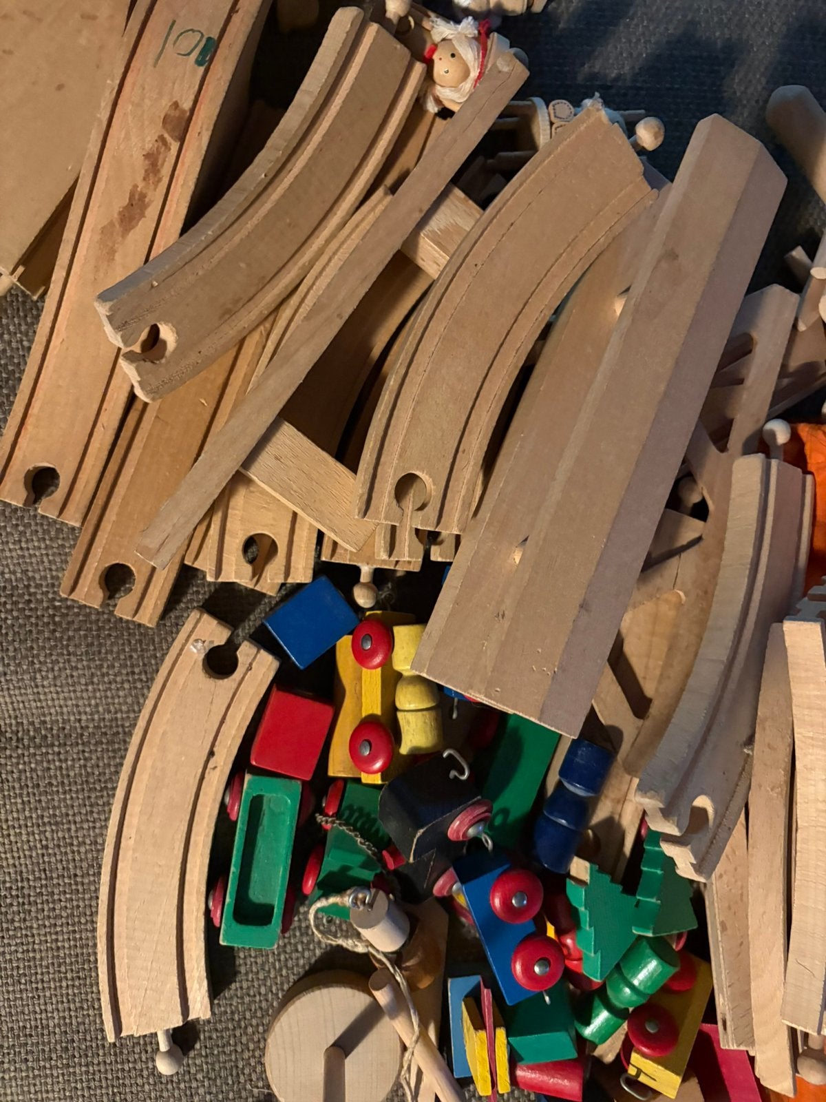 Houten speelgoed: spoorbaan, blokkendoos en houten wegen, Kinderen en Baby's, Speelgoed | Houten speelgoed, Gebruikt, Overige typen
