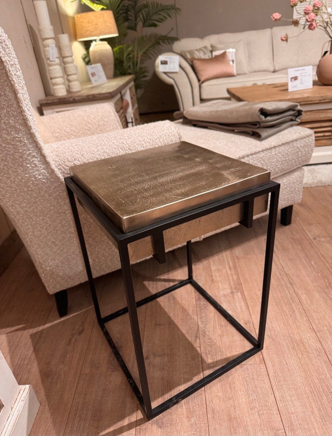 Calloway bijzettafel richmond interiors, Huis en Inrichting, Tafels | Bijzettafels, Ophalen, Rond, Minder dan 55 cm