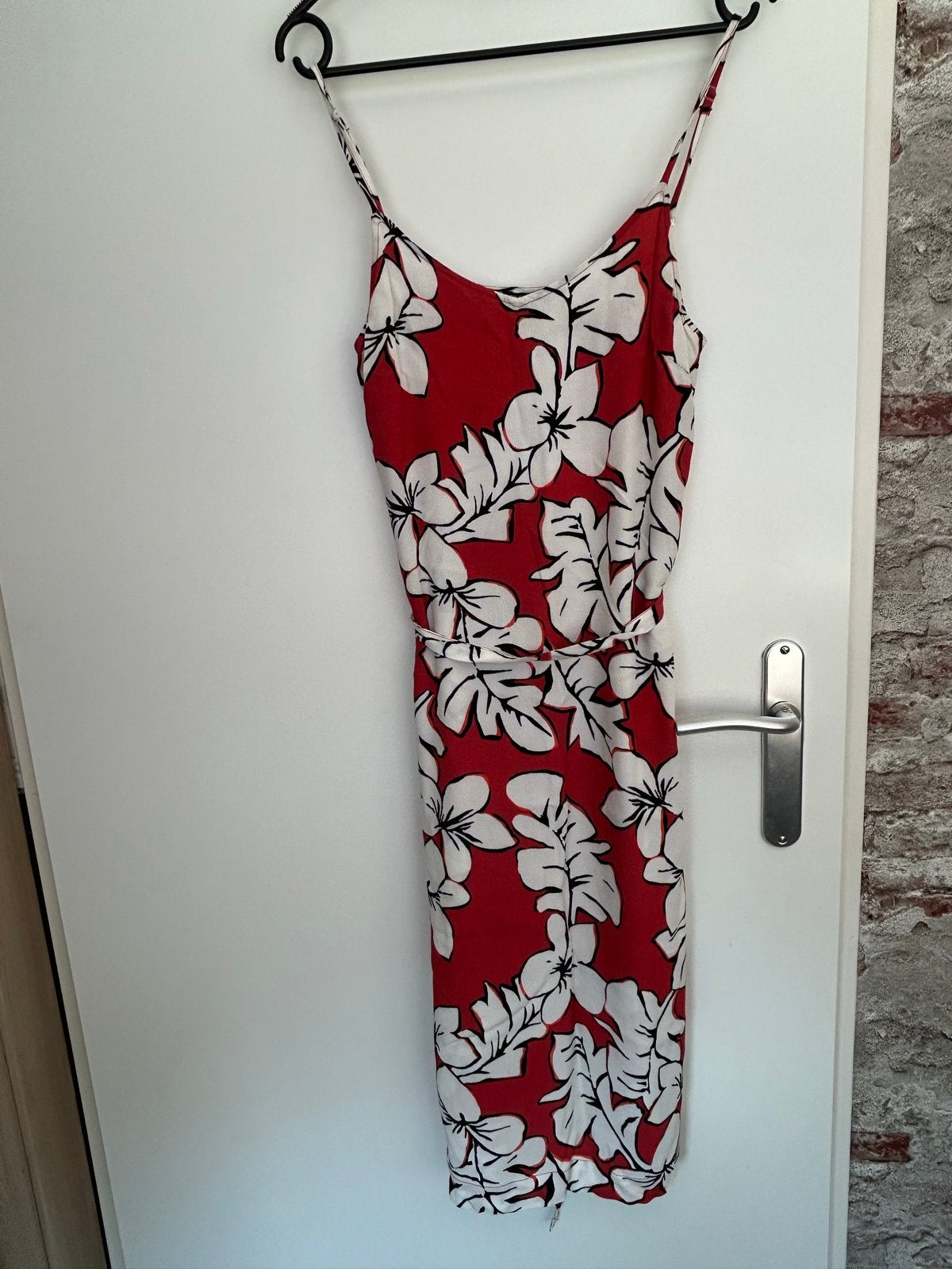 ZILCH Amsterdam Rode Jurk met Bloemenprint Maat S, Ophalen of Verzenden, Zo goed als nieuw, Maat 36 (S), Rood