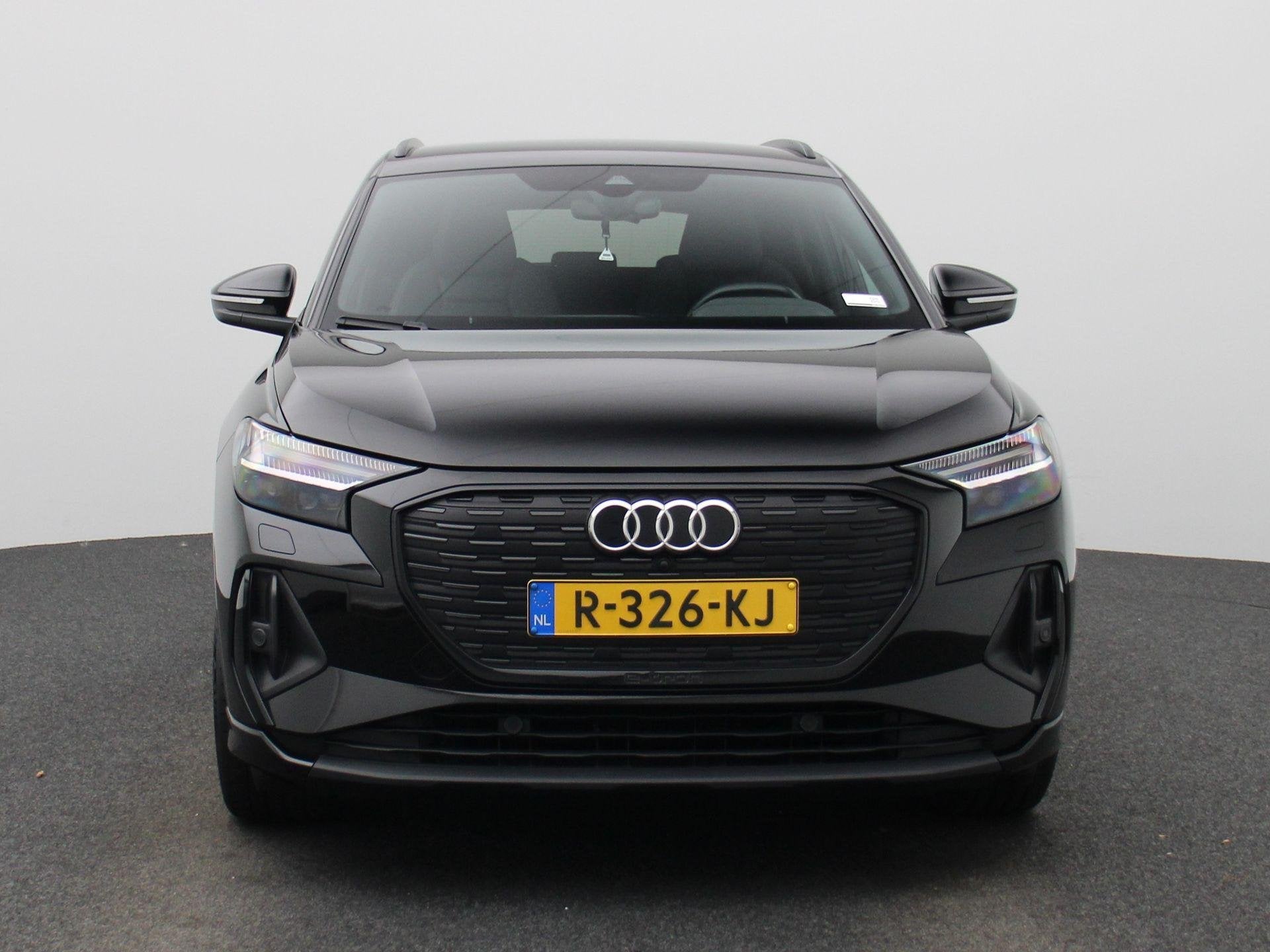 Audi Q4 e-tron 40 S edition 77 kWh | 96,1% SOH |, Auto's, 12 maanden, Achterwielaandrijving, Gebruikt, Zwart