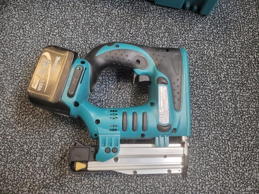 MAKITA pintacker BPT350RF, Ophalen, Nieuw