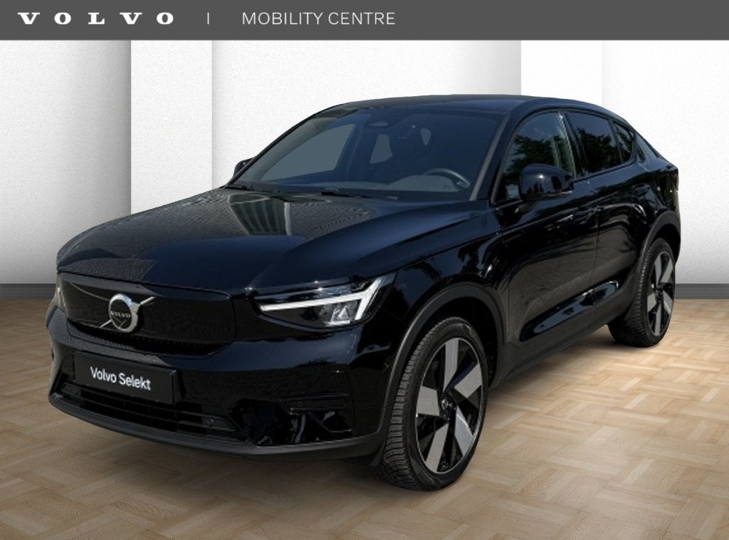 Volvo C40 Plus 69 kWh | Achteruitrijcamera | Panoramisch dak, Dealer onderhouden, Gebruikt, Met garantie (alle), Zwart