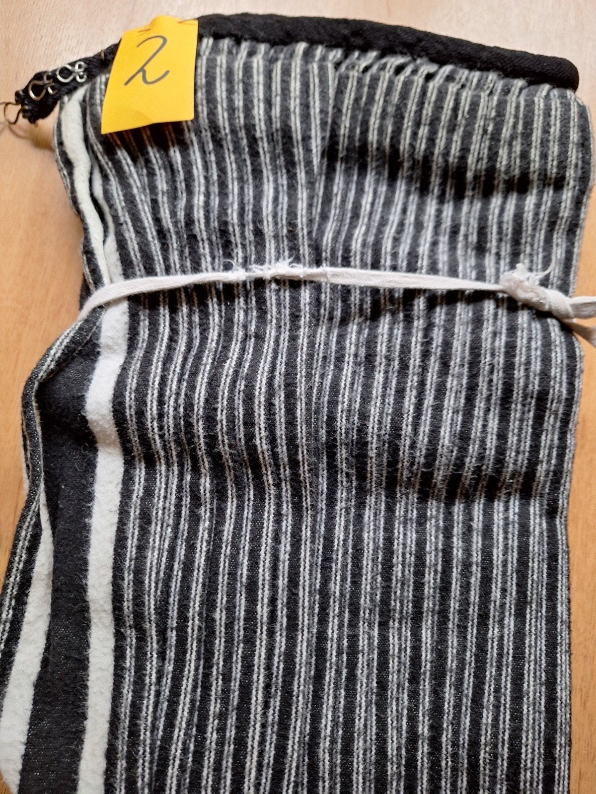 Zwart/wit wollen gestreepte rok, Antiek en Kunst, Antiek | Kleding en Accessoires, Ophalen of Verzenden