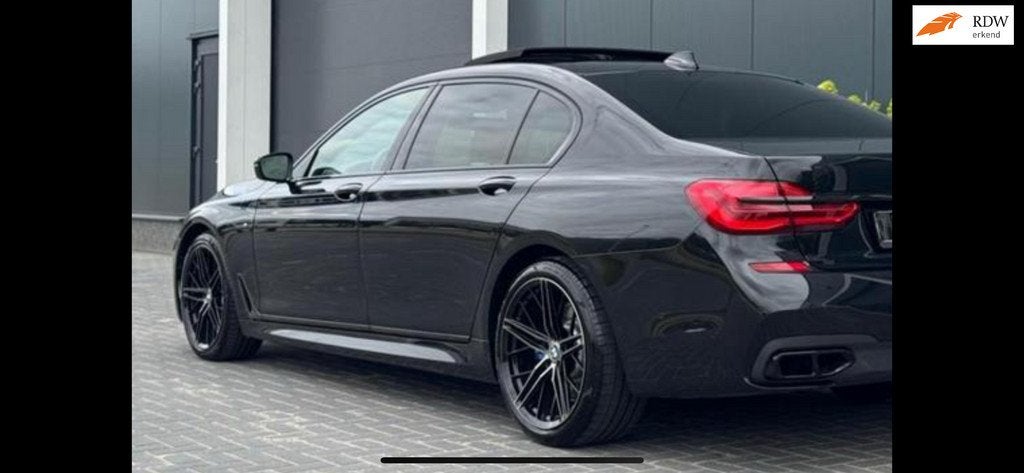 BMW 7-serie 750Li M Sport zwart zwart carbon zeer mooie auto, Auto's, Automaat, Achterwielaandrijving, Gebruikt, 4395 cc
