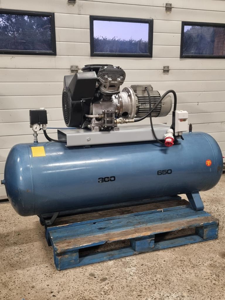 Compressor, Gebruikt, Mobiel, 6 tot 10 bar, 100 liter of meer