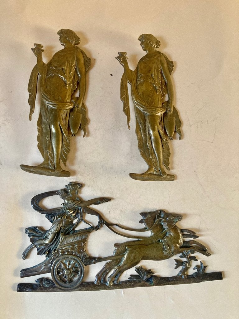 Bronzen triomfwagen en vrouwfiguren - meubelbeslag, Antiek en Kunst, Ophalen of Verzenden