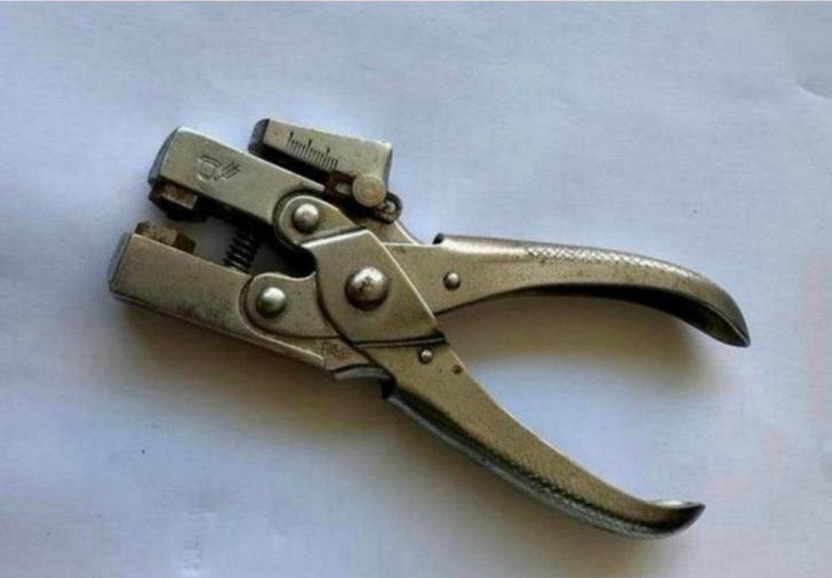 Vintage  gaatjes / oogjes tang, Ophalen of Verzenden, Gebruikt
