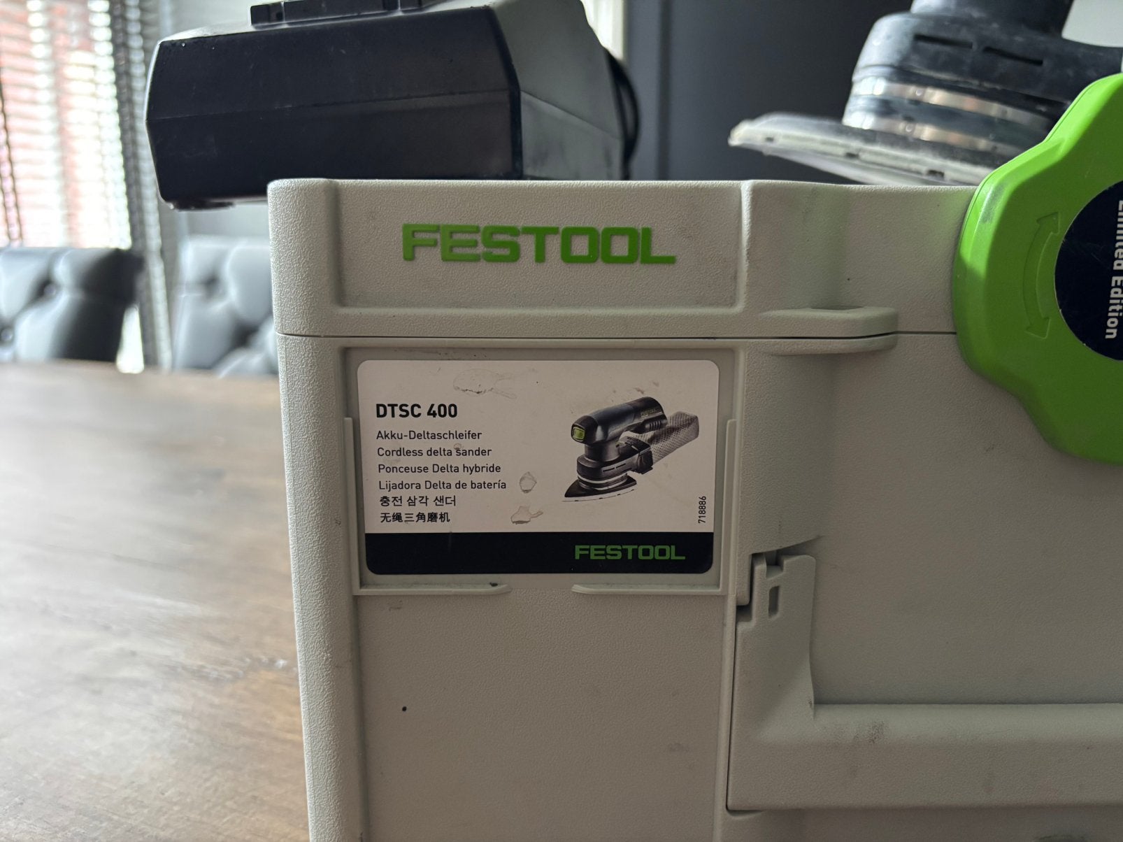 Festool DTSC EQ 400 , accu set topstaat., Ophalen, Zo goed als nieuw, Minder dan 600 watt, Excentrische schuurmachine